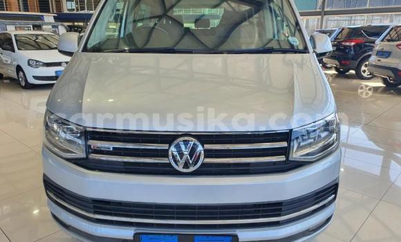 Tenga Tsaru Volkswagen Caravelle Zvimwe Mota in Beitbridge in Matabeleland South Tenga Tsaru Volkswagen Caravelle Zvimwe Mota in Beitbridge in Matabeleland South