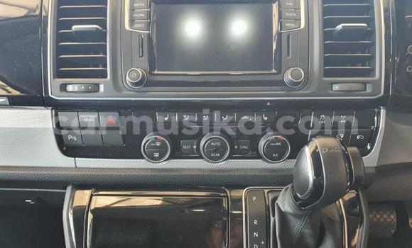 Tenga Tsaru Volkswagen Caravelle Zvimwe Mota in Beitbridge in Matabeleland South Tenga Tsaru Volkswagen Caravelle Zvimwe Mota in Beitbridge in Matabeleland South