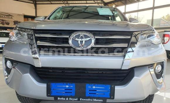 Acheter Occasion Voiture Toyota Hilux Autre à Beitbridge, Matabeleland South Acheter Occasion Voiture Toyota Hilux Autre à Beitbridge, Matabeleland South