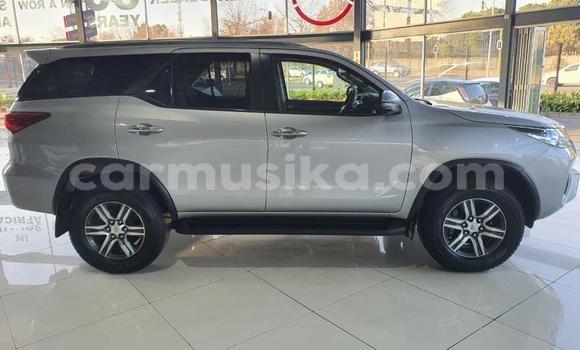 Acheter Occasion Voiture Toyota Hilux Autre à Beitbridge, Matabeleland South Acheter Occasion Voiture Toyota Hilux Autre à Beitbridge, Matabeleland South