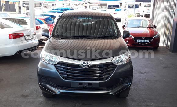 Acheter Occasion Voiture Toyota Avanza Gris à Beitbridge, Matabeleland South Acheter Occasion Voiture Toyota Avanza Gris à Beitbridge, Matabeleland South