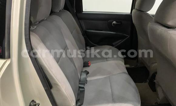 Tenga Tsaru Nissan Livina Sirivha Mota in Beitbridge in Matabeleland South Tenga Tsaru Nissan Livina Sirivha Mota in Beitbridge in Matabeleland South