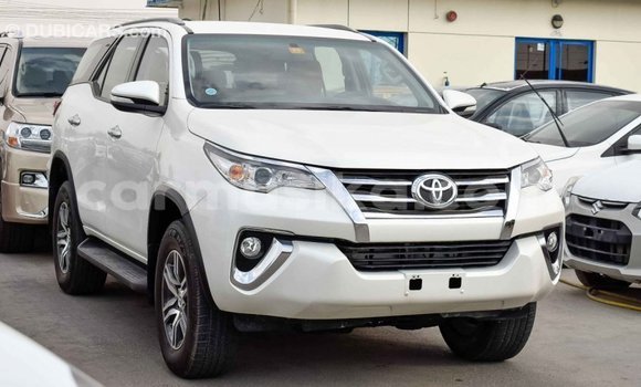 Tenga Imported Toyota Fortuner Chena Mota in Import - Dubai in Harare Tenga Imported Toyota Fortuner Chena Mota in Import - Dubai in Harare