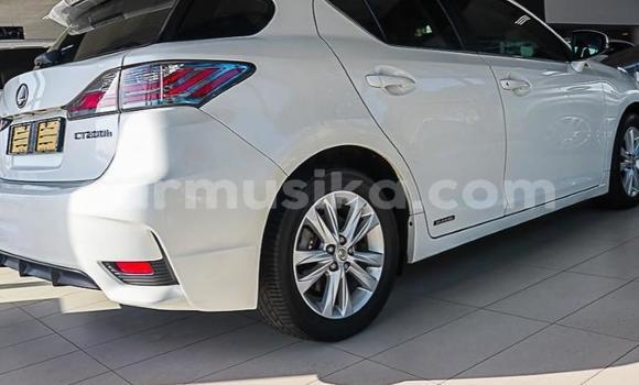 Acheter Occasion Voiture Lexus RX 350 Blanc à Beitbridge, Matabeleland South Acheter Occasion Voiture Lexus RX 350 Blanc à Beitbridge, Matabeleland South