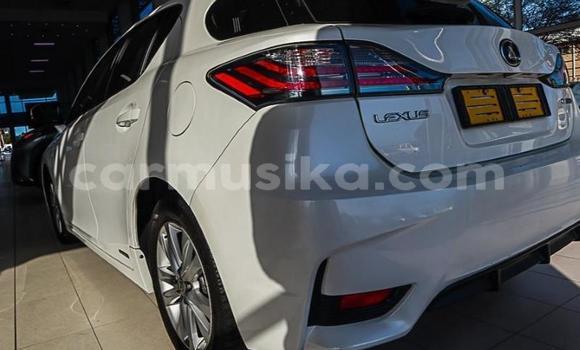 Acheter Occasion Voiture Lexus RX 350 Blanc à Beitbridge, Matabeleland South Acheter Occasion Voiture Lexus RX 350 Blanc à Beitbridge, Matabeleland South
