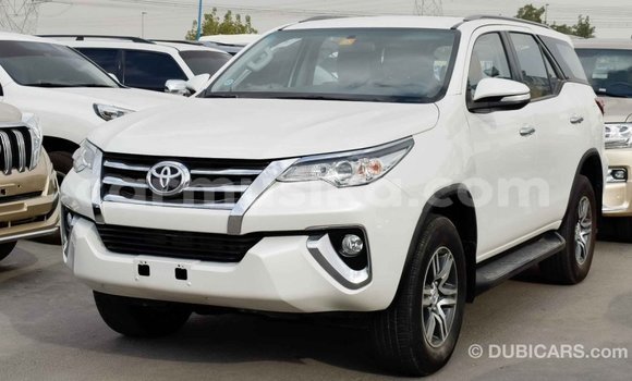 Tenga Imported Toyota Fortuner Chena Mota in Import - Dubai in Harare Tenga Imported Toyota Fortuner Chena Mota in Import - Dubai in Harare