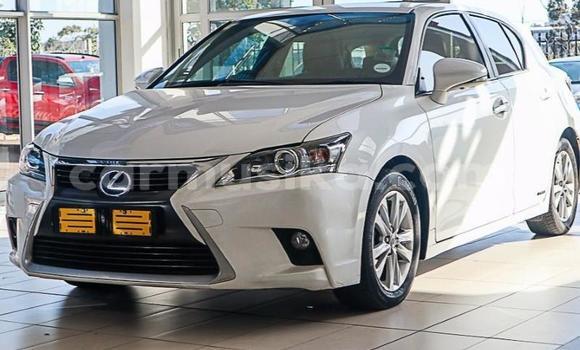 Acheter Occasion Voiture Lexus RX 350 Blanc à Beitbridge, Matabeleland South Acheter Occasion Voiture Lexus RX 350 Blanc à Beitbridge, Matabeleland South