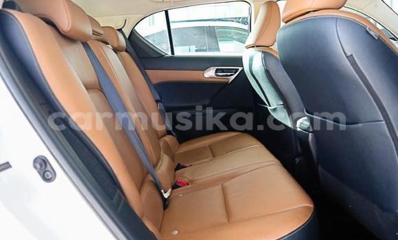 Acheter Occasion Voiture Lexus RX 350 Blanc à Beitbridge, Matabeleland South Acheter Occasion Voiture Lexus RX 350 Blanc à Beitbridge, Matabeleland South