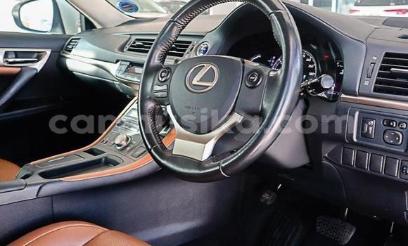 Acheter Occasion Voiture Lexus RX 350 Blanc à Beitbridge, Matabeleland South Acheter Occasion Voiture Lexus RX 350 Blanc à Beitbridge, Matabeleland South