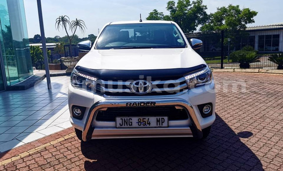 Acheter Occasion Voiture Toyota Hilux Blanc à Beitbridge, Matabeleland South Acheter Occasion Voiture Toyota Hilux Blanc à Beitbridge, Matabeleland South