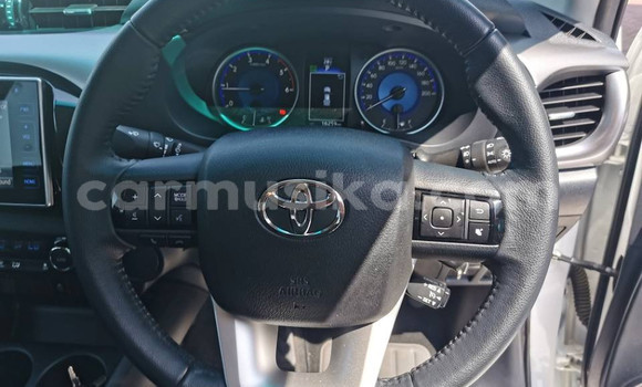 Acheter Occasion Voiture Toyota Hilux Blanc à Beitbridge, Matabeleland South Acheter Occasion Voiture Toyota Hilux Blanc à Beitbridge, Matabeleland South