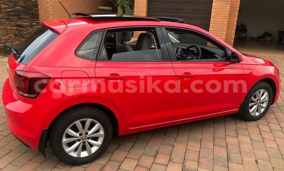 Acheter Occasion Voiture Volkswagen Polo Rouge à Beitbridge, Matabeleland South Acheter Occasion Voiture Volkswagen Polo Rouge à Beitbridge, Matabeleland South