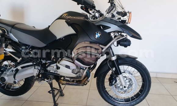 Buy Used BMW GS White Bike in Beitbridge in Matabeleland South Buy Used BMW GS White Bike in Beitbridge in Matabeleland South