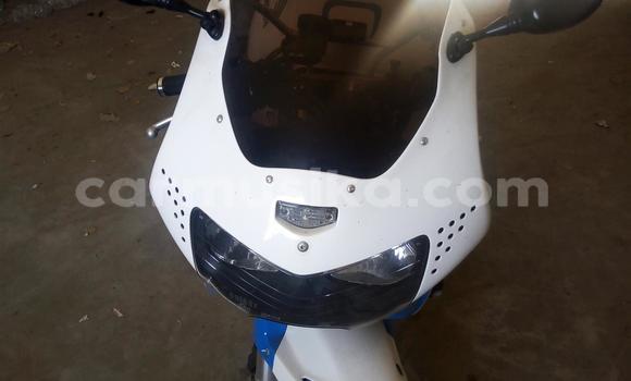 Nunua Ilio tumika Honda FMX 650 Nyeupe Bike ndani ya Beitbridge nchini Matabeleland Kusini