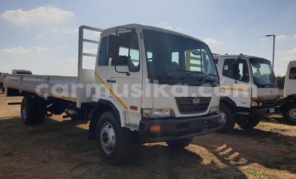 Buy Used Nissan UD White Truck in Beitbridge in Matabeleland South