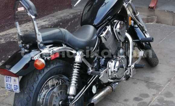Buy Used Suzuki Boulevard White Bike in Beitbridge in Matabeleland South Buy Used Suzuki Boulevard White Bike in Beitbridge in Matabeleland South