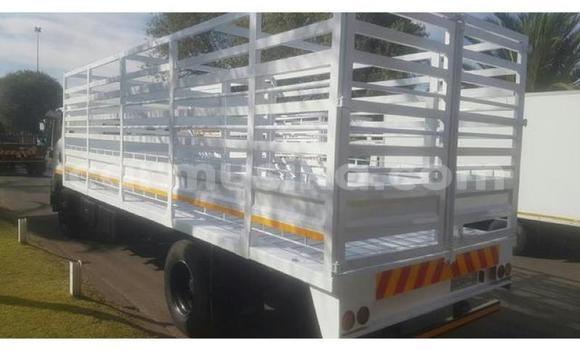 Acheter Occasion Utilitaire Isuzu FTR 850 Blanc à Beitbridge, Matabeleland South Acheter Occasion Utilitaire Isuzu FTR 850 Blanc à Beitbridge, Matabeleland South