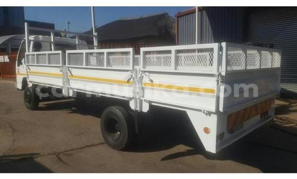 Tenga Tsaru Isuzu FTR 850 Chena Rori in Beitbridge in Matabeleland South Tenga Tsaru Isuzu FTR 850 Chena Rori in Beitbridge in Matabeleland South