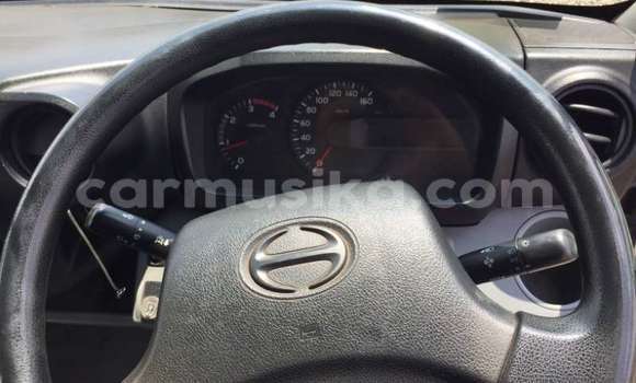 Buy Used Hino 300 Series White Truck in Beitbridge in Matabeleland South Buy Used Hino 300 Series White Truck in Beitbridge in Matabeleland South