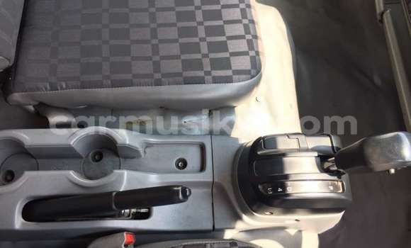 Buy Used Hino 300 Series White Truck in Beitbridge in Matabeleland South Buy Used Hino 300 Series White Truck in Beitbridge in Matabeleland South