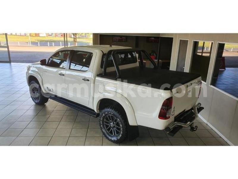 Big with watermark toyota hilux matabeleland south beitbridge 14783