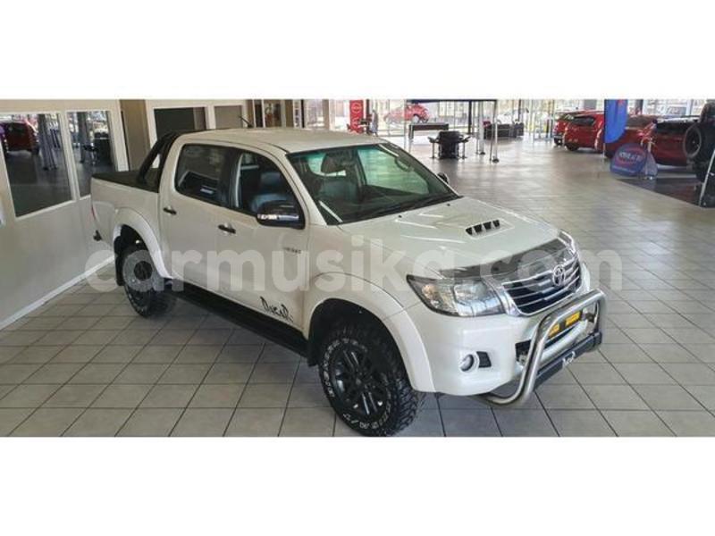 Big with watermark toyota hilux matabeleland south beitbridge 14783