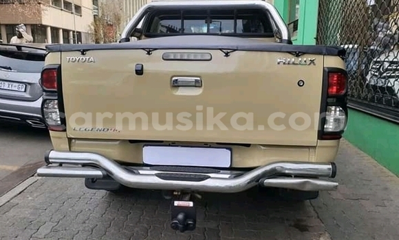 Acheter Occasion Voiture Toyota Hilux Blanc à Beitbridge, Matabeleland South Acheter Occasion Voiture Toyota Hilux Blanc à Beitbridge, Matabeleland South