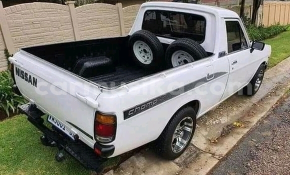 Acheter Occasion Voiture Nissan 100NX Blanc à Beitbridge, Matabeleland South Acheter Occasion Voiture Nissan 100NX Blanc à Beitbridge, Matabeleland South