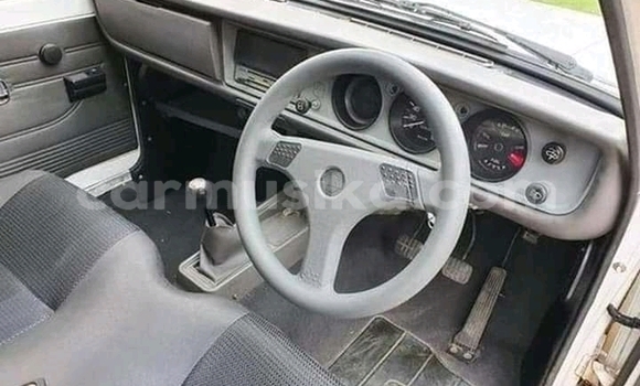 Acheter Occasion Voiture Nissan 100NX Blanc à Beitbridge, Matabeleland South Acheter Occasion Voiture Nissan 100NX Blanc à Beitbridge, Matabeleland South