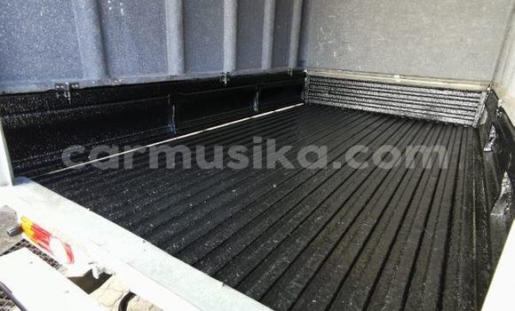 Tenga Tsaru Hyundai H1 Chena Mota in Harare in Harare Tenga Tsaru Hyundai H1 Chena Mota in Harare in Harare