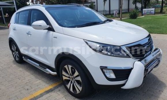 Nunua Ilio tumika Kia Sportage Nyeupe Gari ndani ya Bulawayo nchini Bulawayo Nunua Ilio tumika Kia Sportage Nyeupe Gari ndani ya Bulawayo nchini Bulawayo