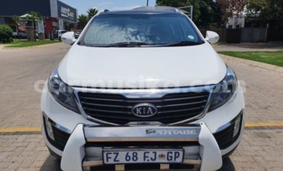 Nunua Ilio tumika Kia Sportage Nyeupe Gari ndani ya Bulawayo nchini Bulawayo Nunua Ilio tumika Kia Sportage Nyeupe Gari ndani ya Bulawayo nchini Bulawayo