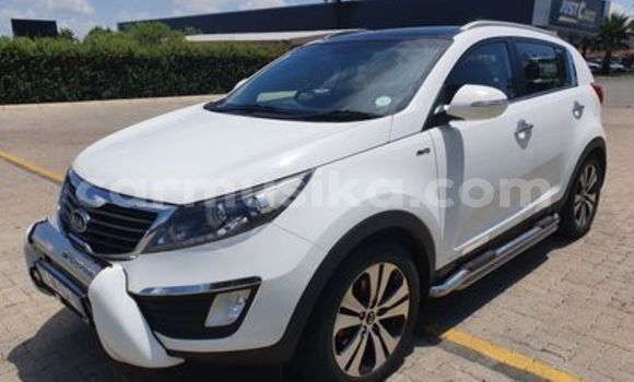 Nunua Ilio tumika Kia Sportage Nyeupe Gari ndani ya Bulawayo nchini Bulawayo Nunua Ilio tumika Kia Sportage Nyeupe Gari ndani ya Bulawayo nchini Bulawayo
