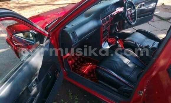 Acheter Occasion Voiture Toyota Corolla Rouge à Beitbridge, Matabeleland South Acheter Occasion Voiture Toyota Corolla Rouge à Beitbridge, Matabeleland South