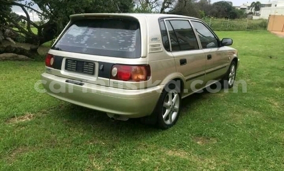 Acheter Occasion Voiture Toyota Sports 800 Gris à Beitbridge, Matabeleland South Acheter Occasion Voiture Toyota Sports 800 Gris à Beitbridge, Matabeleland South