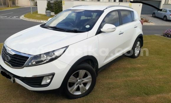 Buy Used Kia Sportage White Car in Beitbridge in Matabeleland South