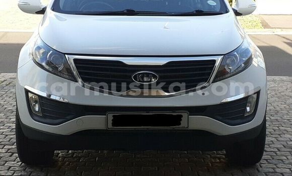 Buy Used Kia Sportage White Car in Beitbridge in Matabeleland South Buy Used Kia Sportage White Car in Beitbridge in Matabeleland South