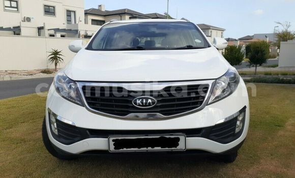 Buy Used Kia Sportage White Car in Beitbridge in Matabeleland South Buy Used Kia Sportage White Car in Beitbridge in Matabeleland South