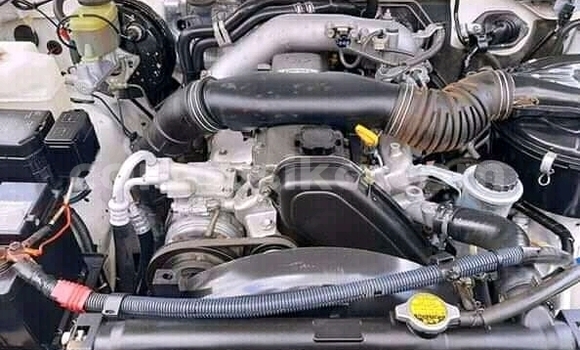 Tenga Tsaru Toyota Hilux Chena Mota in Harare in Harare Tenga Tsaru Toyota Hilux Chena Mota in Harare in Harare