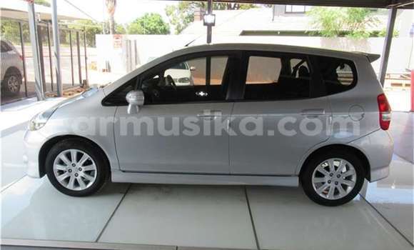 Buy Used Honda Mobilio Silver Car in Harare in Harare Buy Used Honda Mobilio Silver Car in Harare in Harare