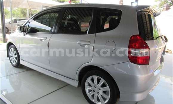 Buy Used Honda Mobilio Silver Car in Harare in Harare Buy Used Honda Mobilio Silver Car in Harare in Harare