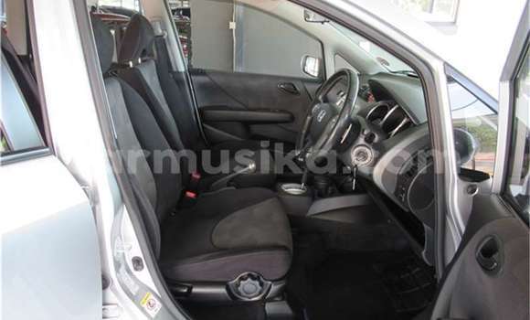 Buy Used Honda Mobilio Silver Car in Harare in Harare Buy Used Honda Mobilio Silver Car in Harare in Harare