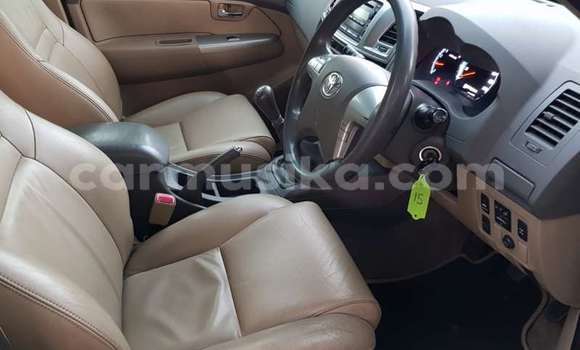 Acheter Occasion Voiture Toyota Fortuner Blanc à Beitbridge, Matabeleland South Acheter Occasion Voiture Toyota Fortuner Blanc à Beitbridge, Matabeleland South