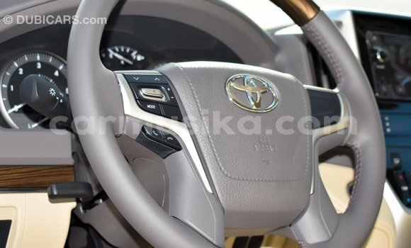 Acheter Import Voiture Toyota Land Cruiser Noir à Import - Dubai, Harare Acheter Import Voiture Toyota Land Cruiser Noir à Import - Dubai, Harare