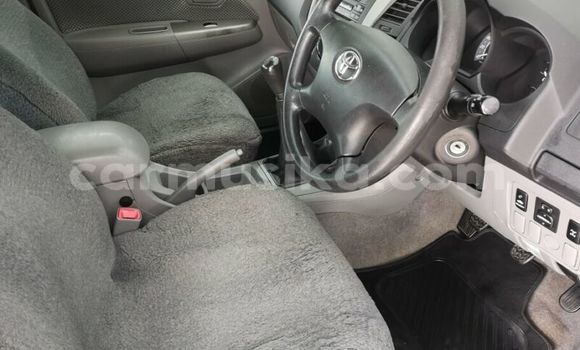 Nunua Ilio tumika Toyota Hilux Fedha Gari ndani ya Gweru nchini Midlands Nunua Ilio tumika Toyota Hilux Fedha Gari ndani ya Gweru nchini Midlands