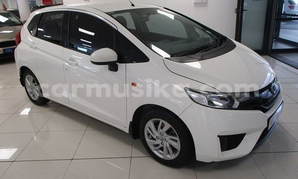 Tenga Tsaru Honda Jazz Chena Mota in Harare in Harare Tenga Tsaru Honda Jazz Chena Mota in Harare in Harare
