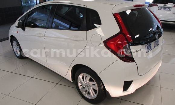 Tenga Tsaru Honda Jazz Chena Mota in Harare in Harare Tenga Tsaru Honda Jazz Chena Mota in Harare in Harare
