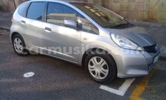 Buy Used Honda Fit Silver Car in Beitbridge in Matabeleland South Buy Used Honda Fit Silver Car in Beitbridge in Matabeleland South