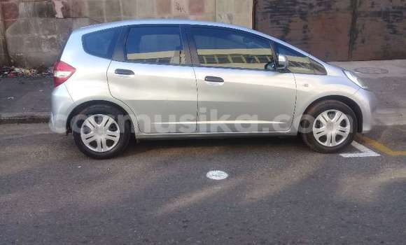 Buy Used Honda Fit Silver Car in Beitbridge in Matabeleland South Buy Used Honda Fit Silver Car in Beitbridge in Matabeleland South