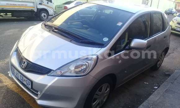 Buy Used Honda Fit Silver Car in Beitbridge in Matabeleland South Buy Used Honda Fit Silver Car in Beitbridge in Matabeleland South